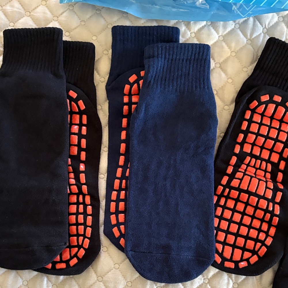 Black and Blue Non-Slip Socks 🧦